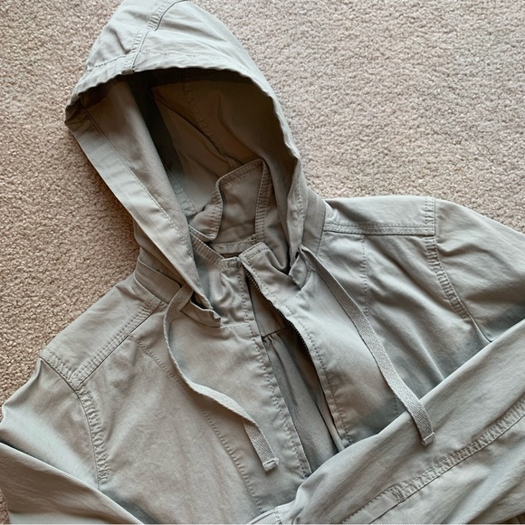 Liz Claiborne | Women’s Hooded Jacket | ABALONE GREY - SMALL - Picture 4 of 10